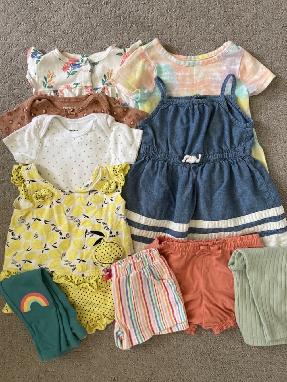 11-pc Bundle assorted baby girl clothes, 12M.